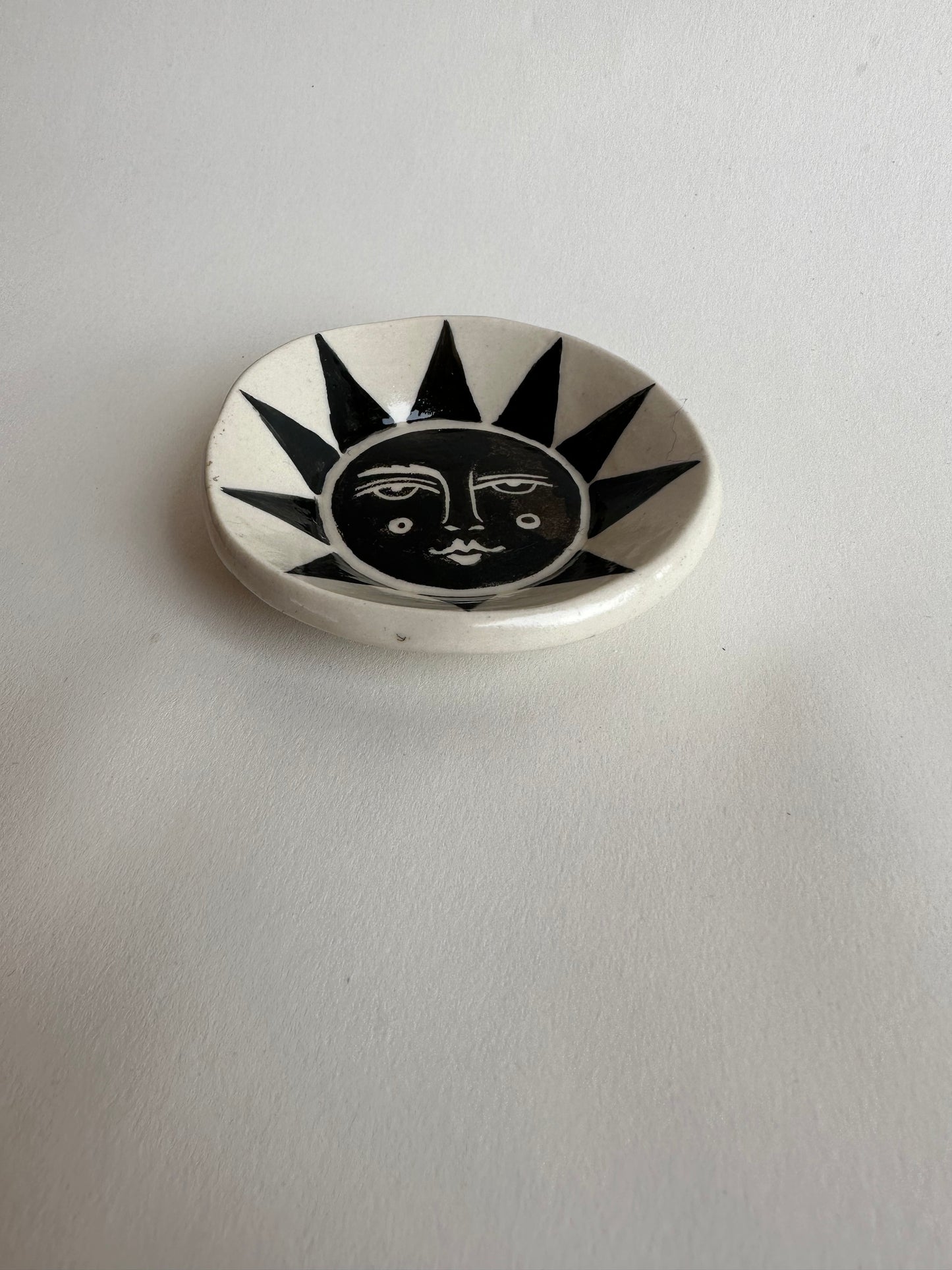 Black Sun - Dish (b)