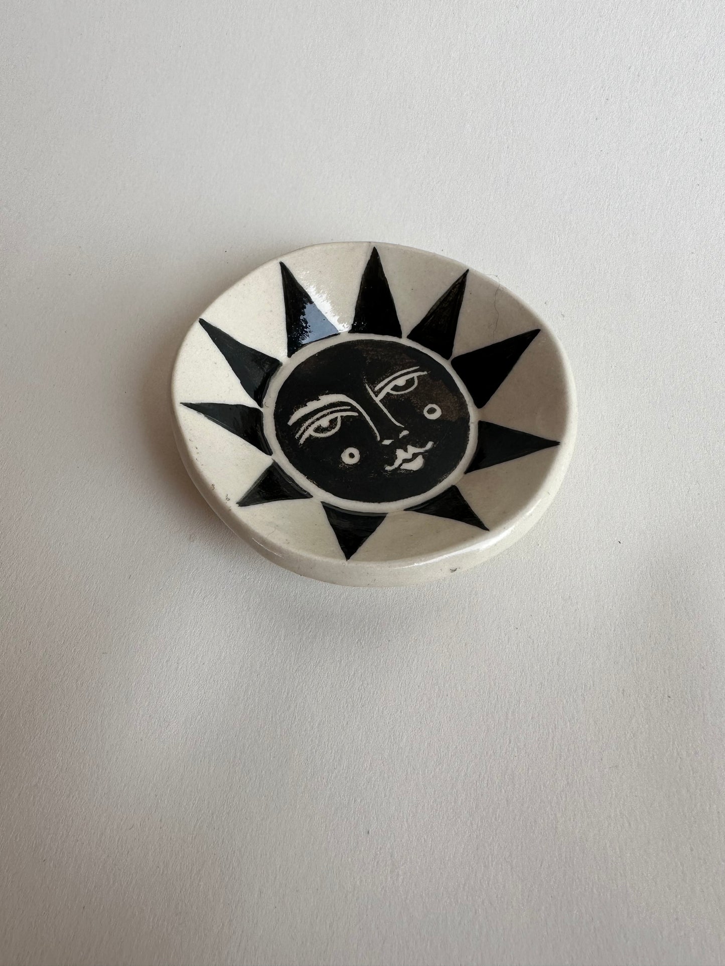 Black Sun - Dish (b)