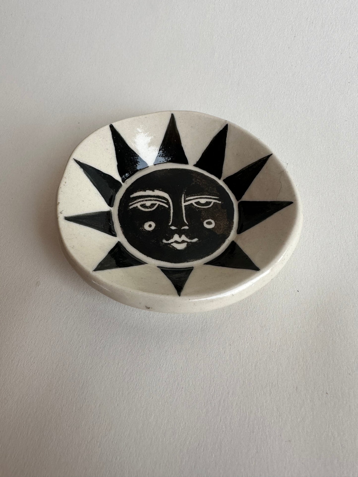 Black Sun - Dish (b)