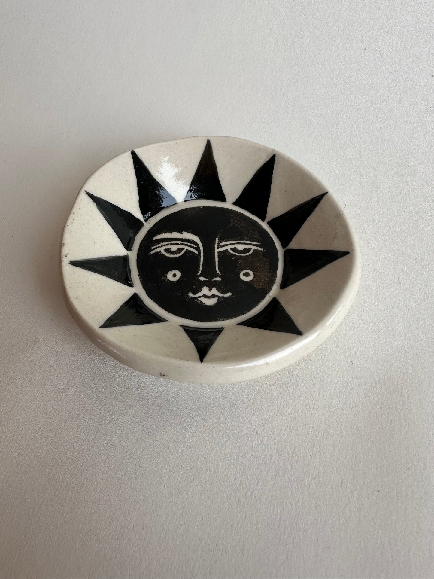 Black Sun - Dish (b)