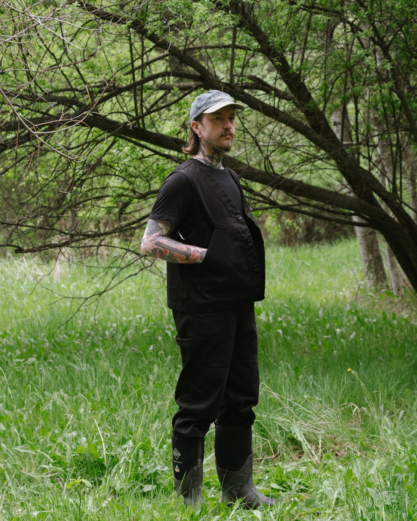 Harvest Vest Black