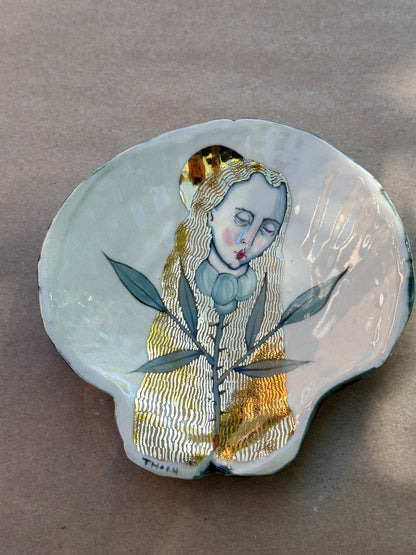 Flower Mother - Shell Plate