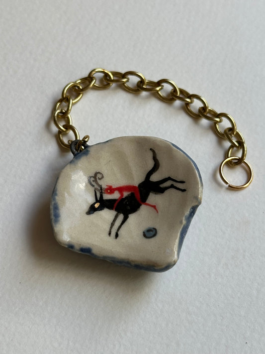 Pearl Hunter - Shell Charm