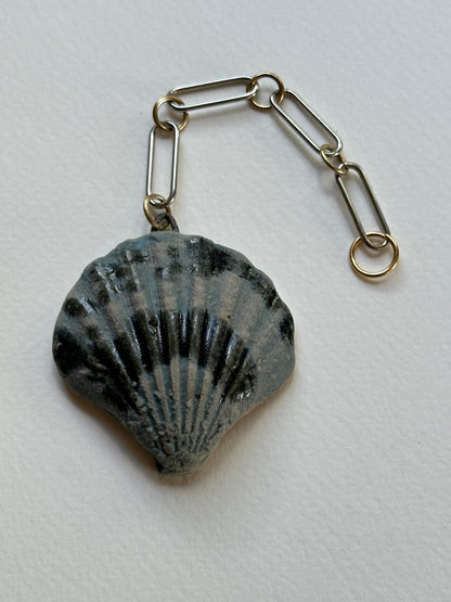 Constant Daydream - Shell Charm