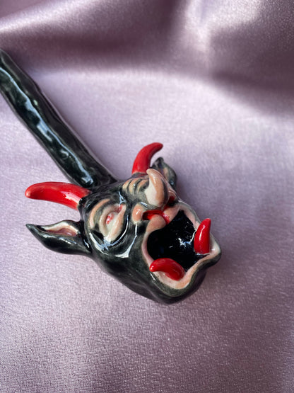 Red Horned Demon - Pipe