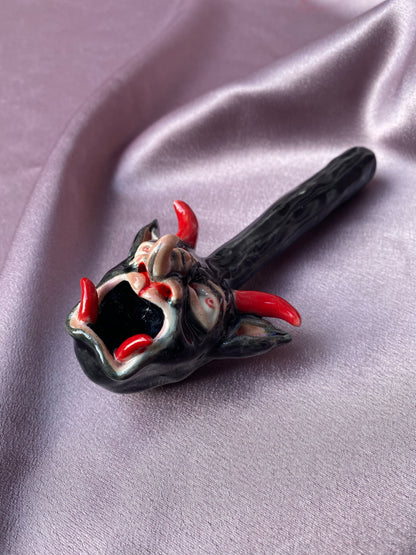 Red Horned Demon - Pipe